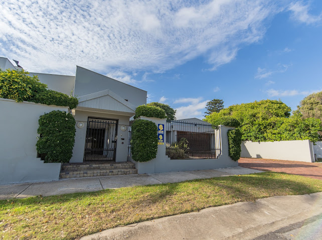 5 Bedroom Property for Sale in Summerstrand Eastern Cape